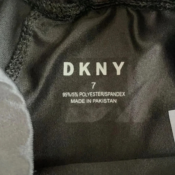 DKNY Girls leggings Black Mesh panels NWT Girls size 7 athletic athleisure - Picture 4 of 8